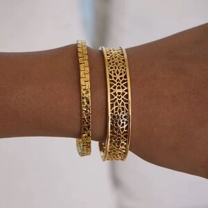 18K Gold Plated Adjustable Bangle
